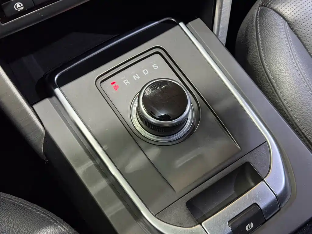 Land Rover Discovery Sport 2019 — фото 13