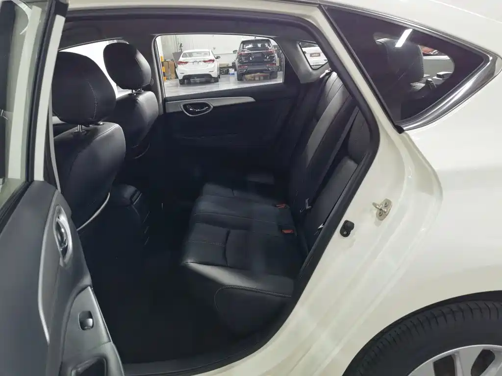 Nissan Sylphy 2023 — фото 15