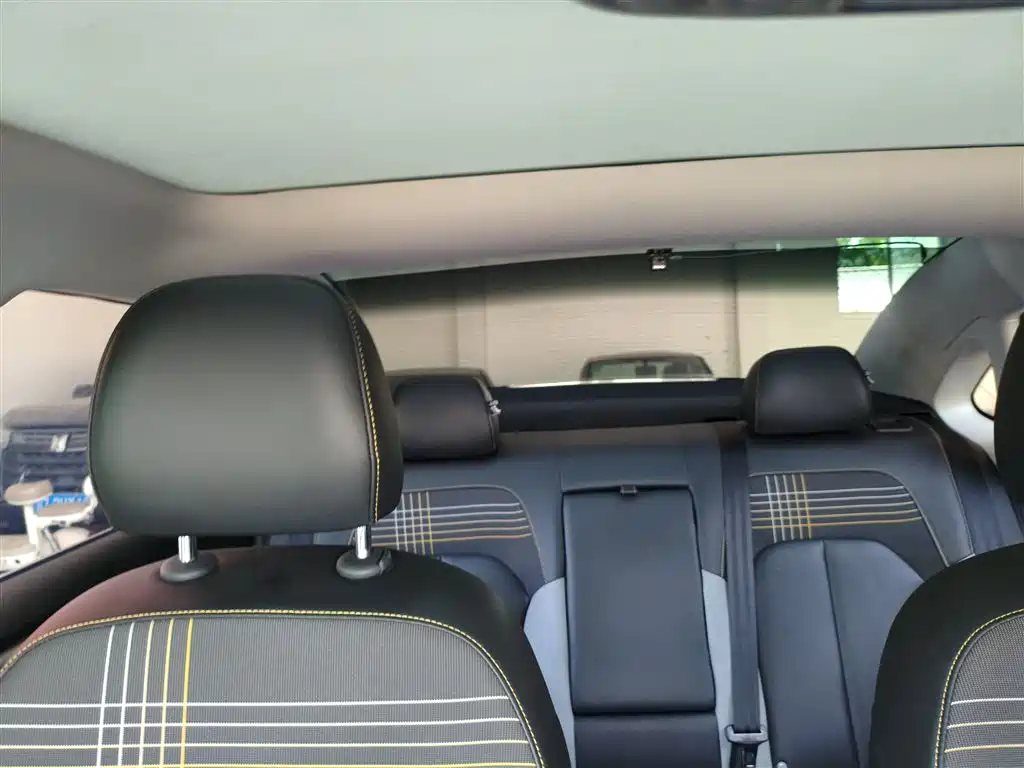 Roewe i6 MAX 2020 — фото 18