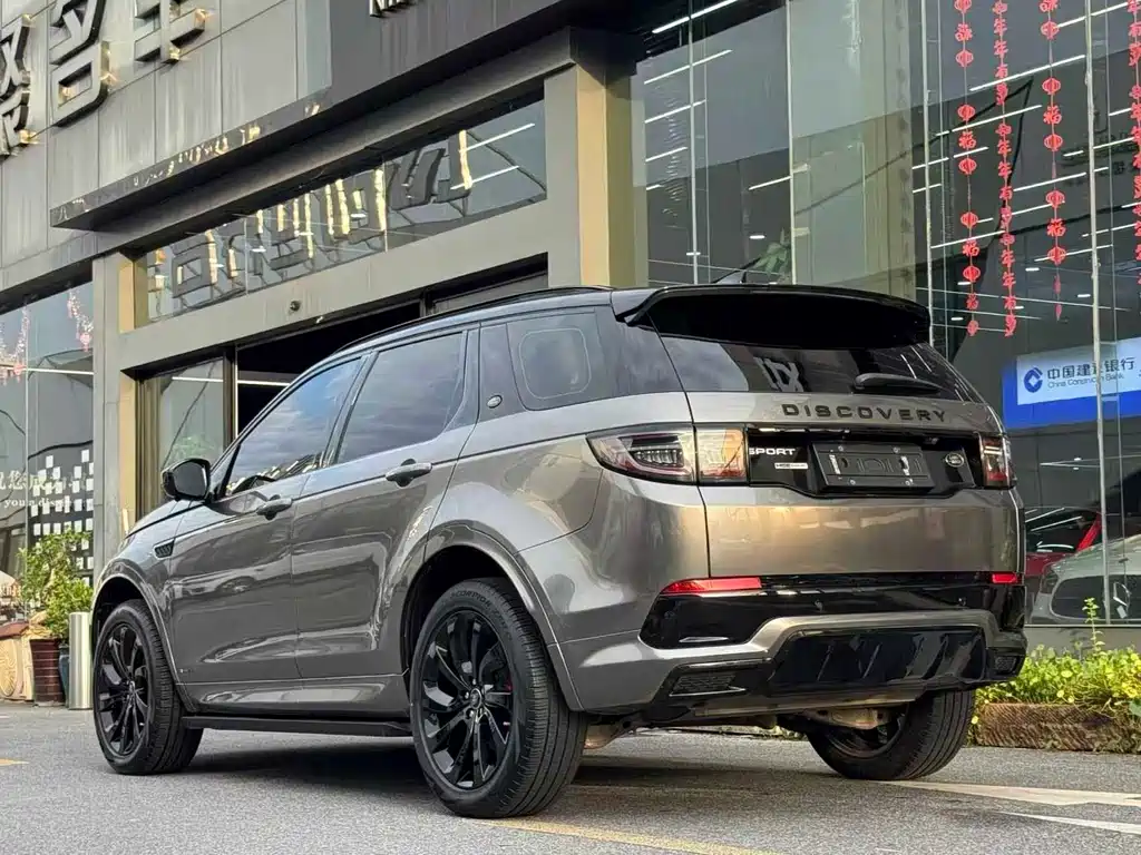 Land Rover Discovery Sport 2021 — фото 9
