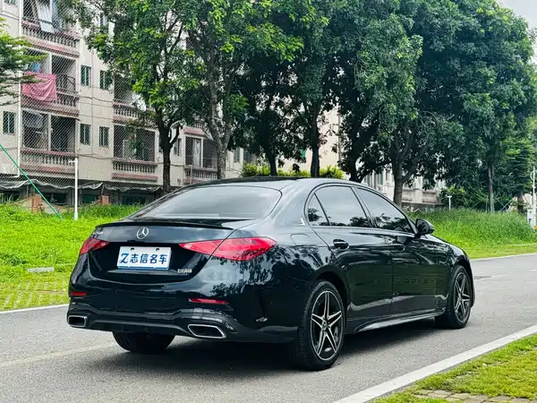 Mercedes-Benz C-Class 2025