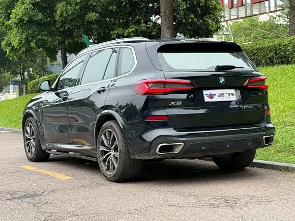 BMW X5 2023