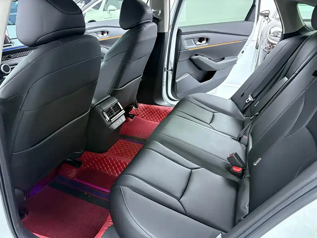 Honda Accord 2023 — фото 11