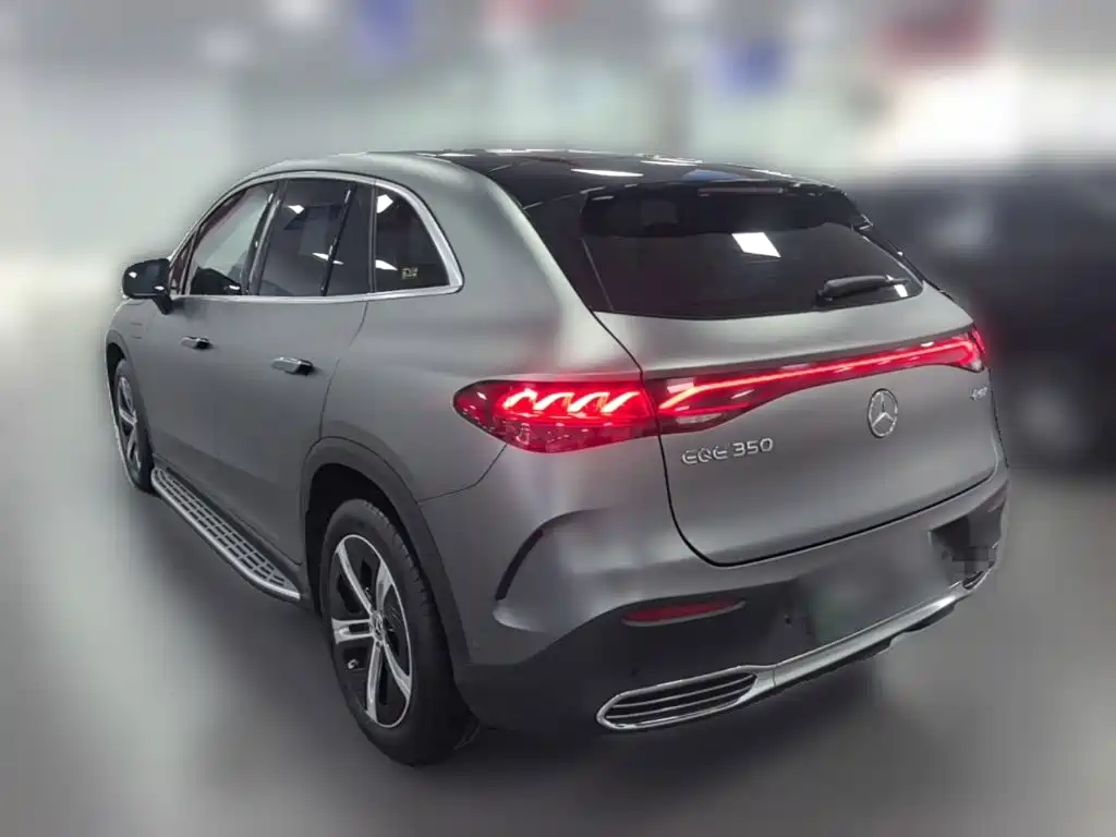 Mercedes-Benz EQE SUV 2023 — фото 7