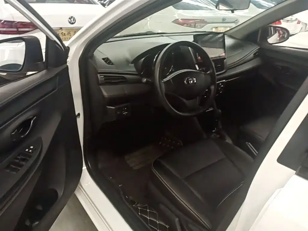 Toyota Vios FS 2017 — фото 16