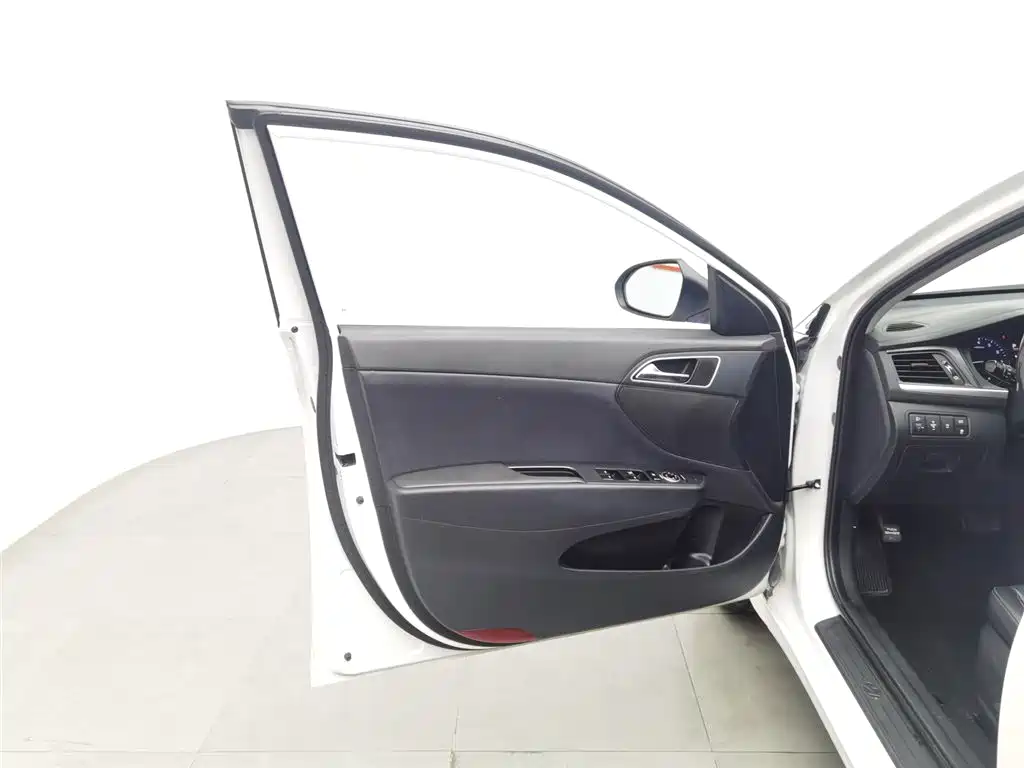Hyundai Mistra 2017 — фото 8