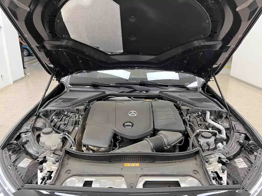 Mercedes-Benz E-Class 2025 — фото 24