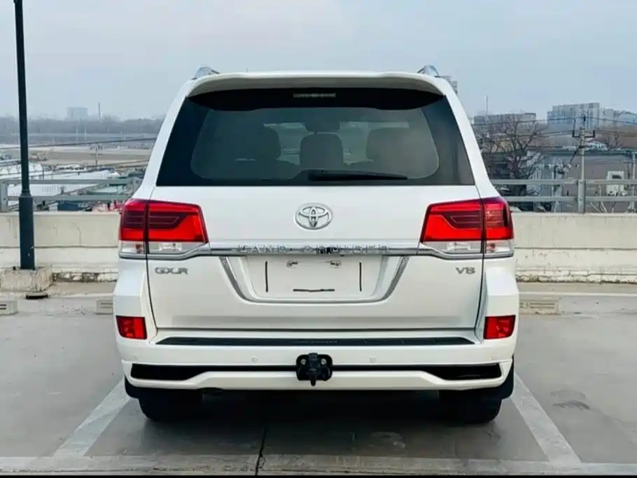 Toyota Land Cruiser 2018 — фото 14