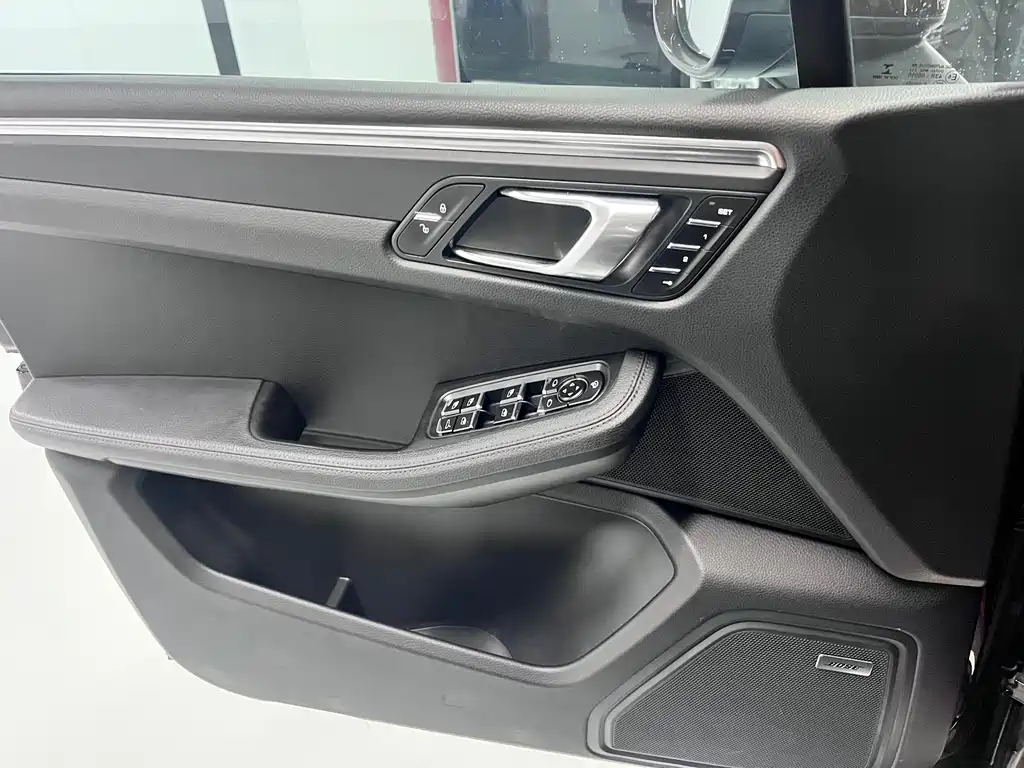 Porsche Macan 2015 — фото 7
