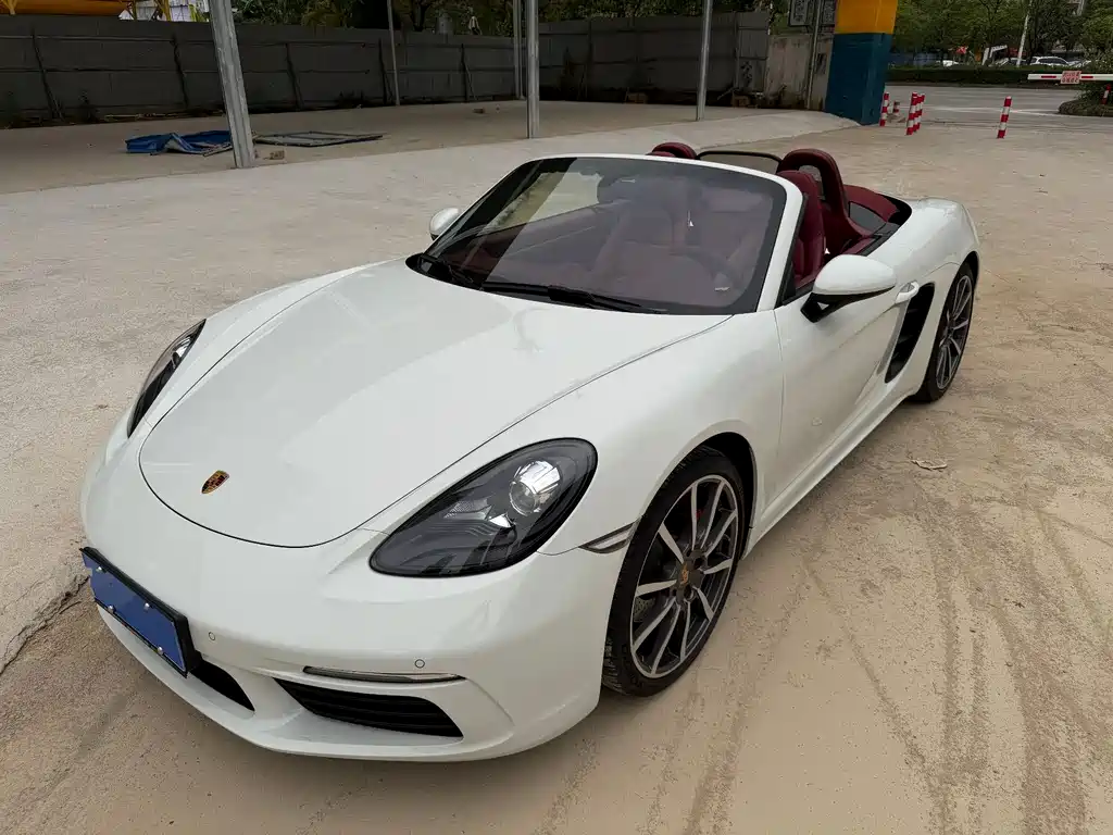 Porsche 718 2023 — фото 1