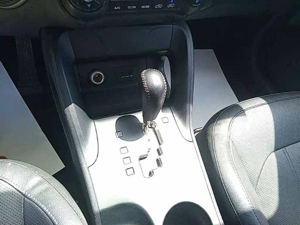 Hyundai ix35 2015 — фото 14