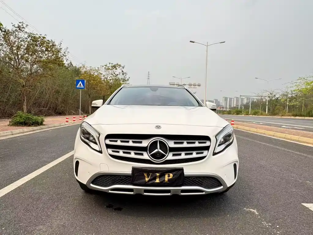 Mercedes-Benz GLA 2018 — фото 2