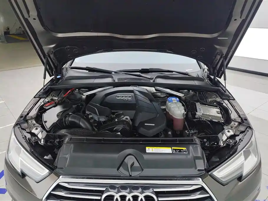 Audi A4L 2018 — фото 10