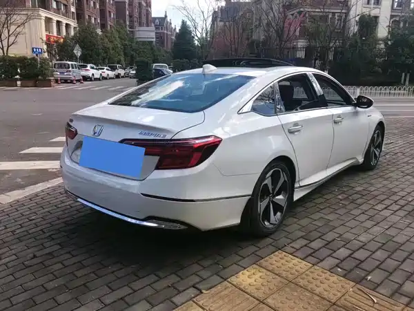 Honda Inspire 2020