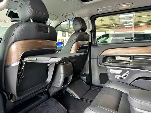 Mercedes-Benz V-Class 2022