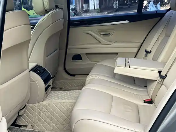 BMW 5 Series 2012