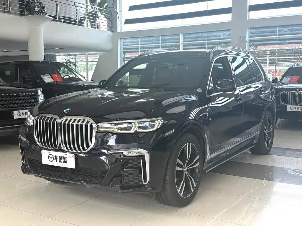 BMW X7 2021 — фото 1