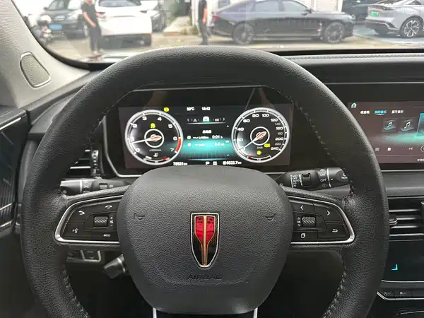 Hongqi HS5 2019