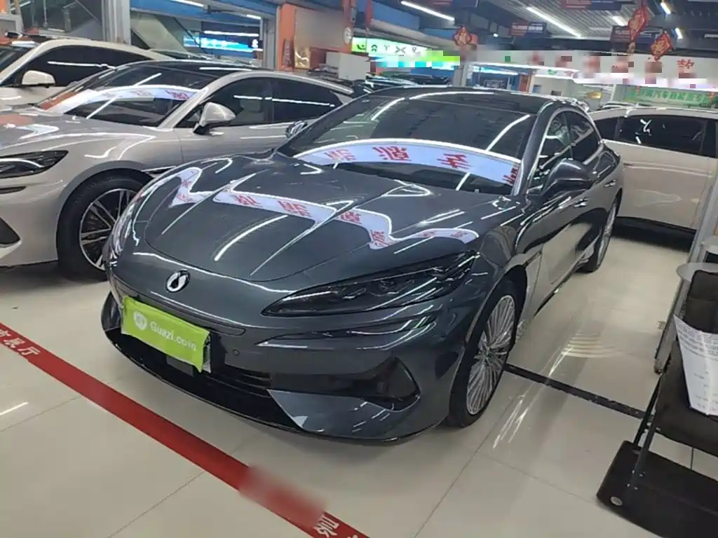 Denza Z9 2025