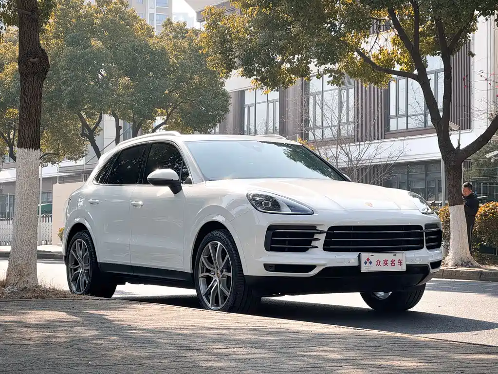 Porsche Cayenne 2023