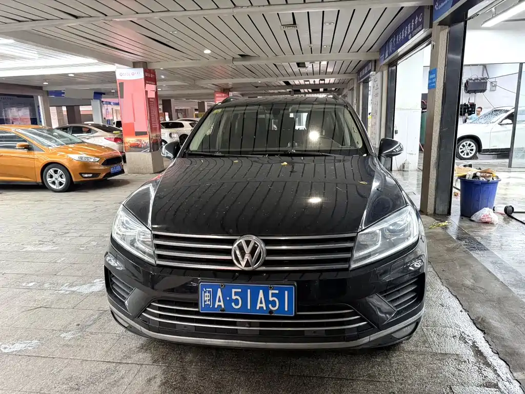 Volkswagen Touareg 2018 — фото 2