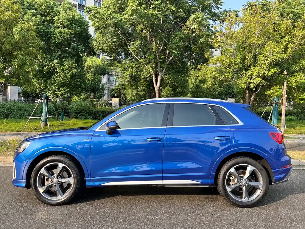 Audi Q3 2019 — фото 4