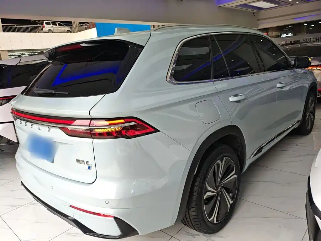 Geely Xingyue L 2022 — фото 4