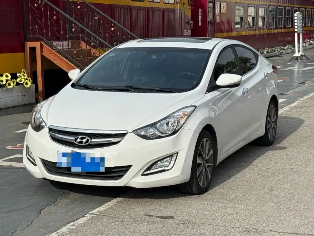 Hyundai Elantra 2014