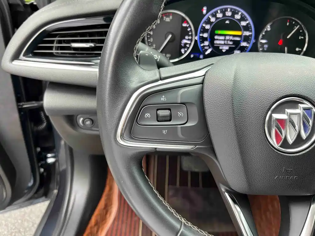 Buick Regal 2022 — фото 25