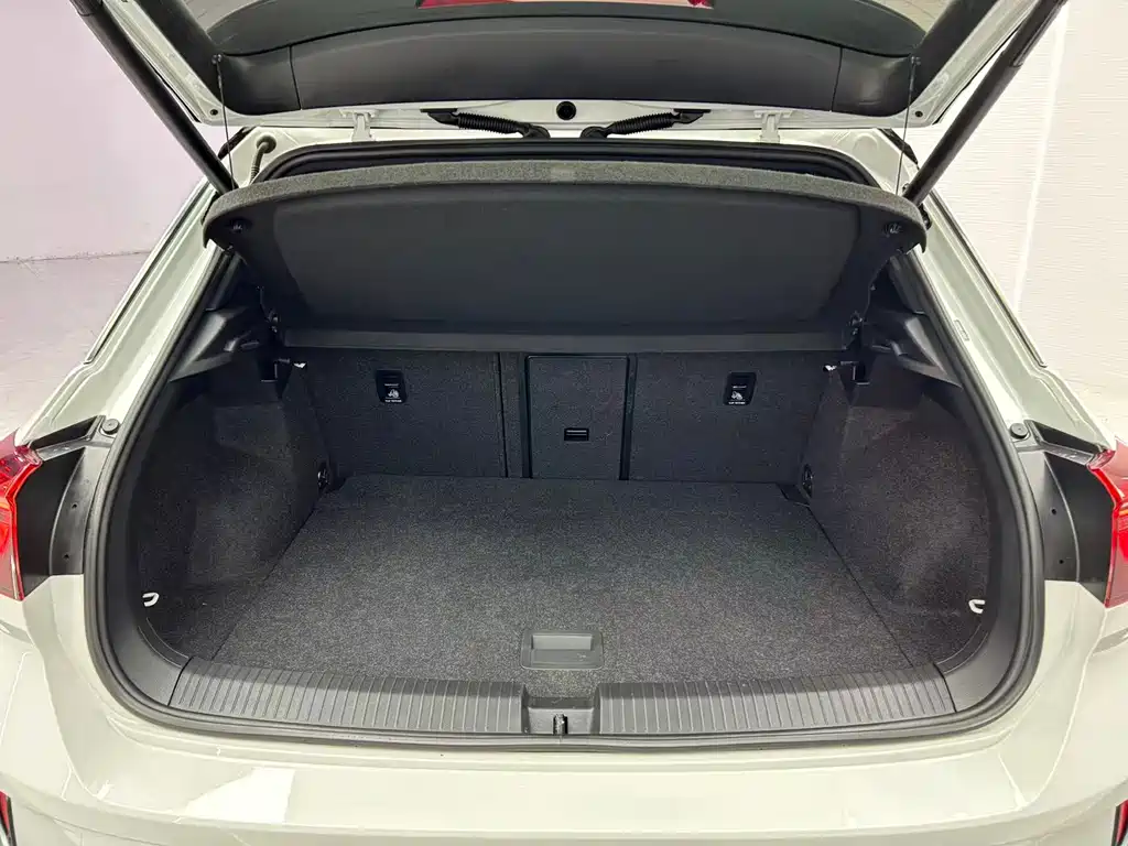 Volkswagen T-Roc 2022 — фото 21