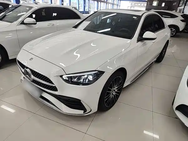 Mercedes-Benz C-Class 2024