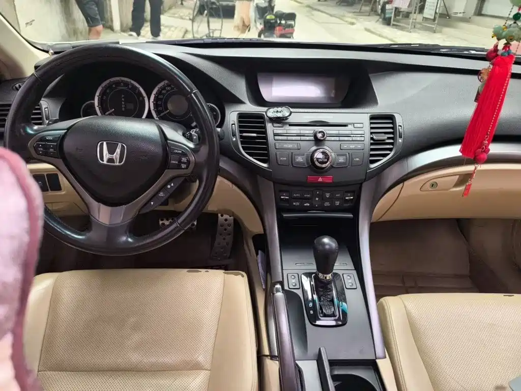Honda Spirior 2014 — фото 13