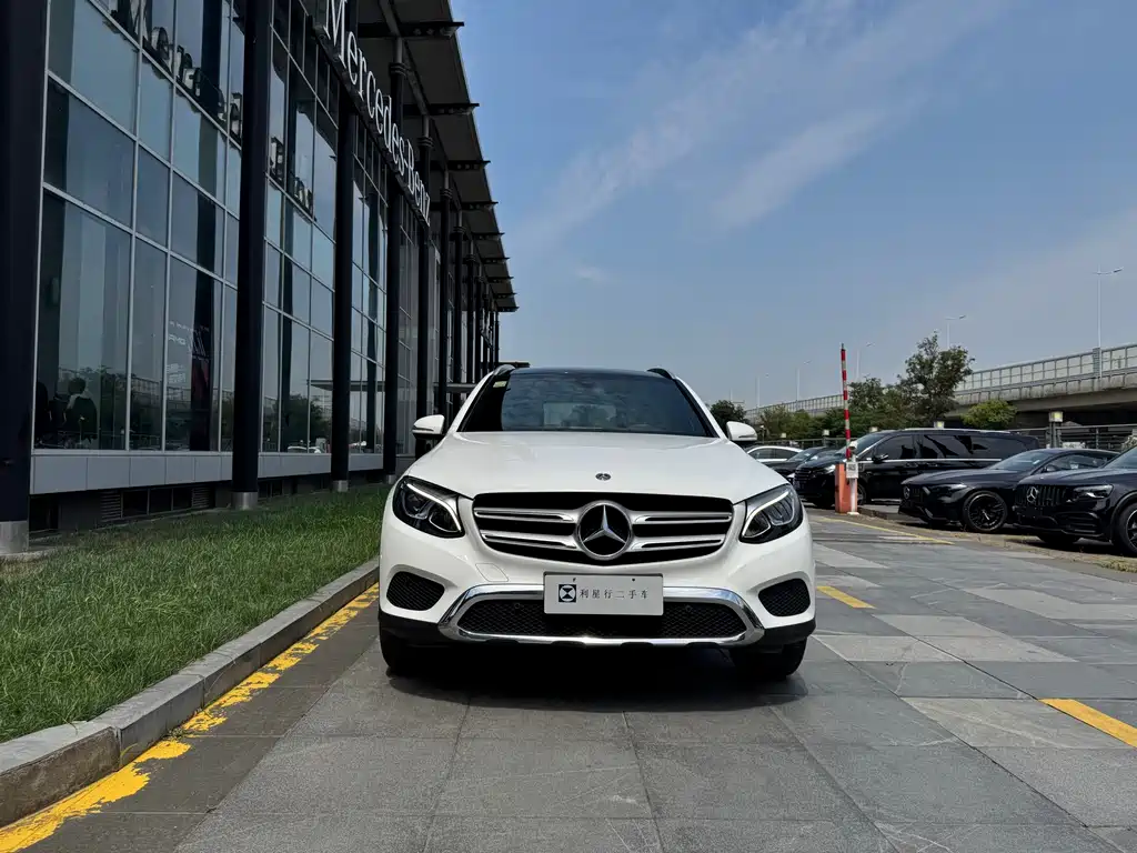 Mercedes-Benz GLC 2018 — фото 2
