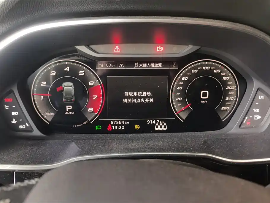 Audi Q3 2023 — фото 14