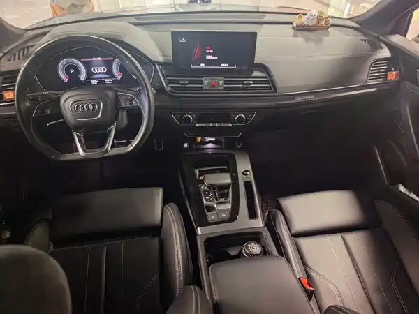 Audi Q5L 2025