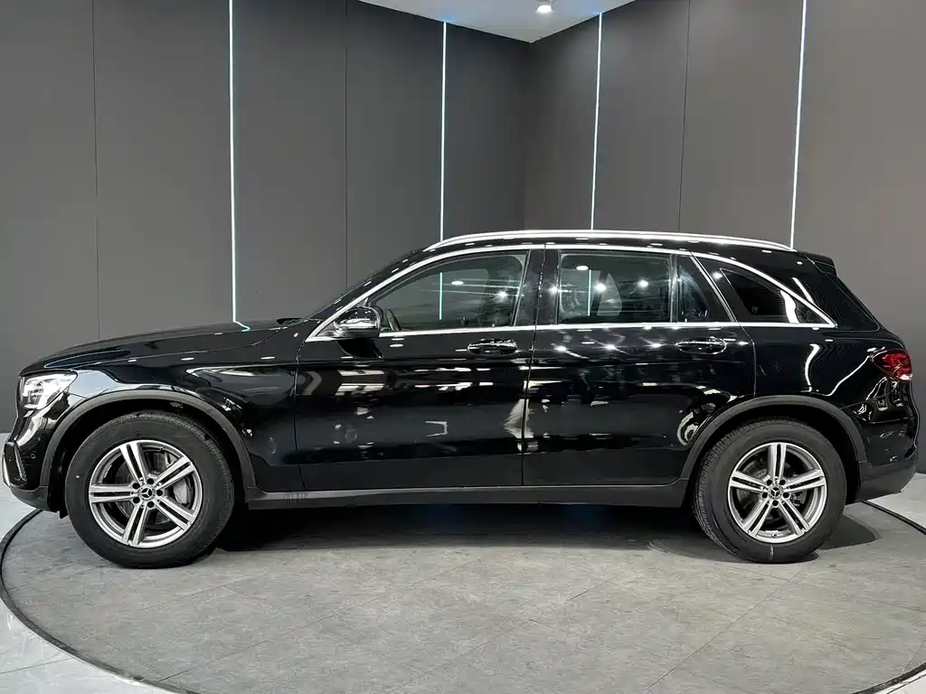Mercedes-Benz GLC 2021 — фото 4