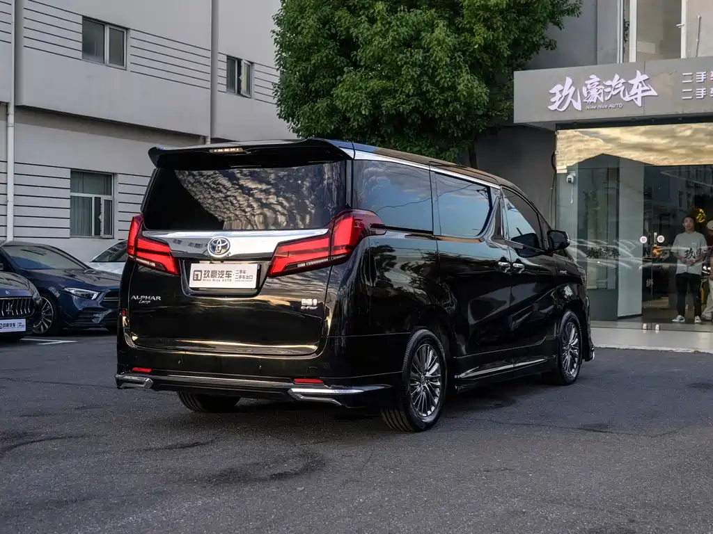 Toyota Alphard 2019 — фото 7