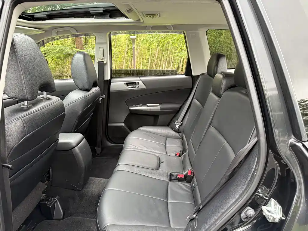 Subaru Forester 2013 — фото 10