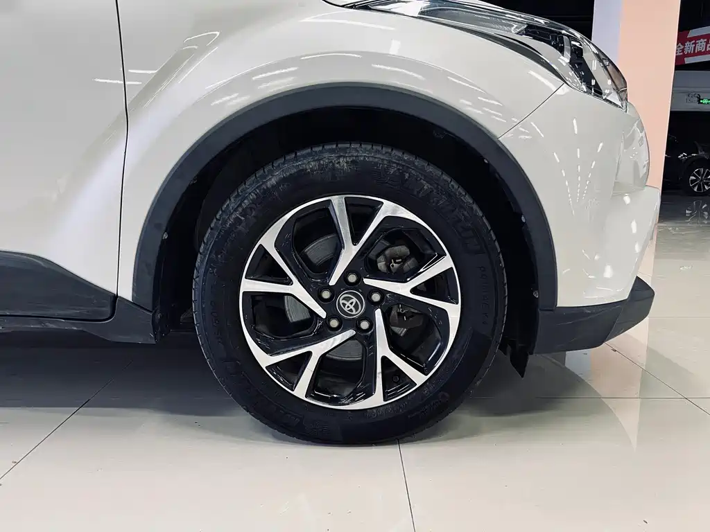 Toyota C-HR 2021 — фото 5