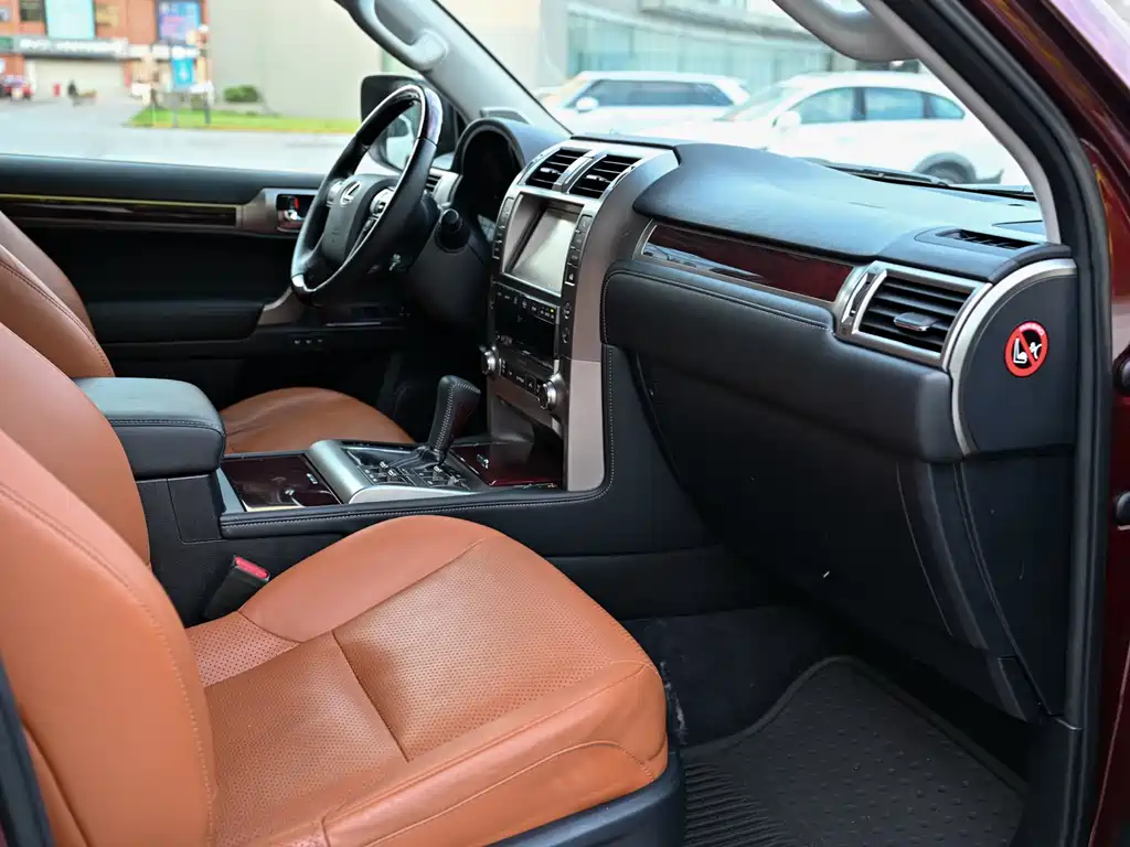 Lexus GX 2015 — фото 16