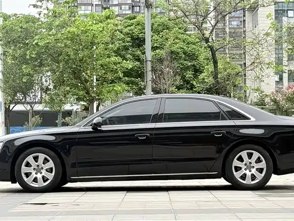 Audi A8 2013