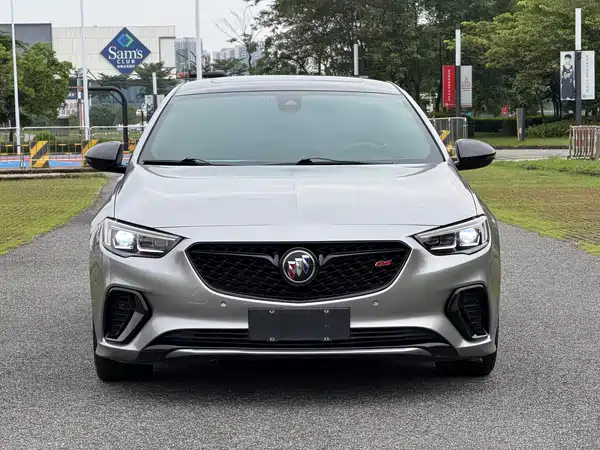 Buick Regal 2018