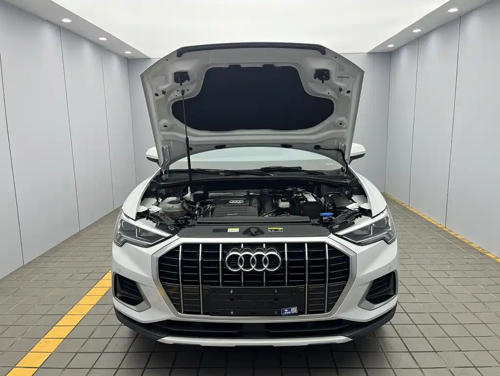 Audi Q3 2021 — фото 17