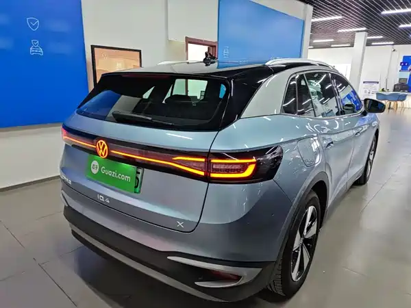 Volkswagen ID.4 X 2025