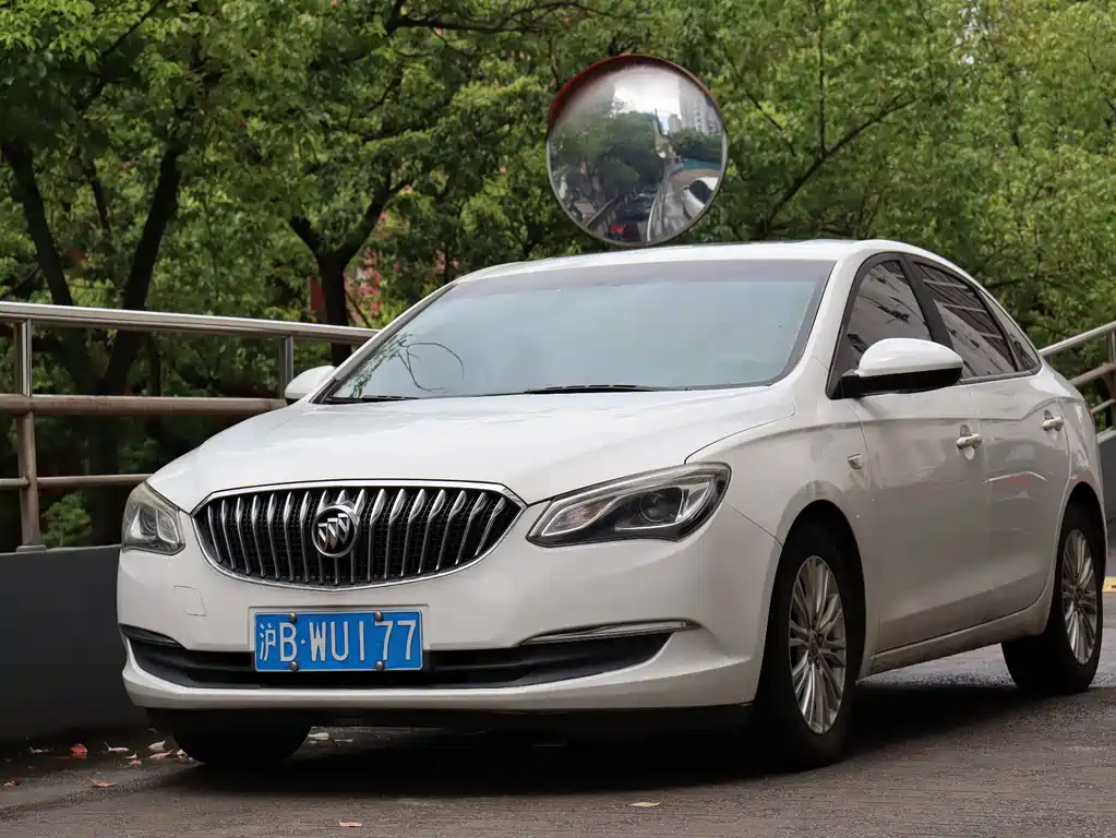 Buick Excelle GT 2017 — фото 1