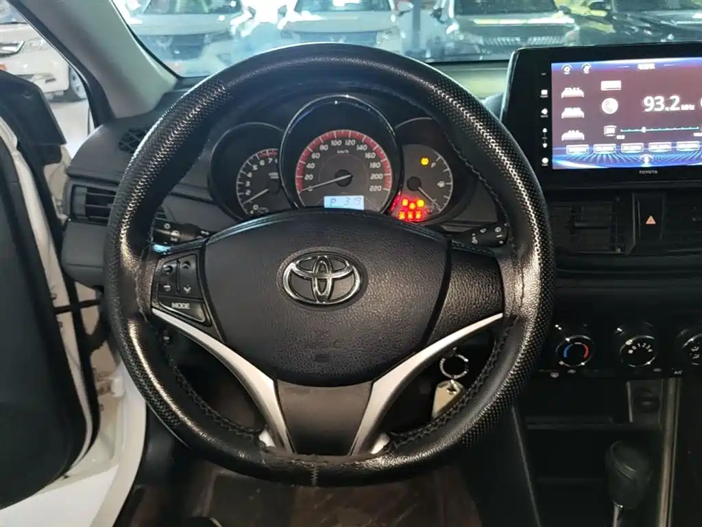 Toyota Vios FS 2022 — фото 11