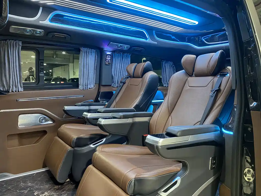 Mercedes-Benz Vito 2024 — фото 12
