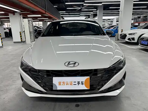Hyundai Elantra 2021