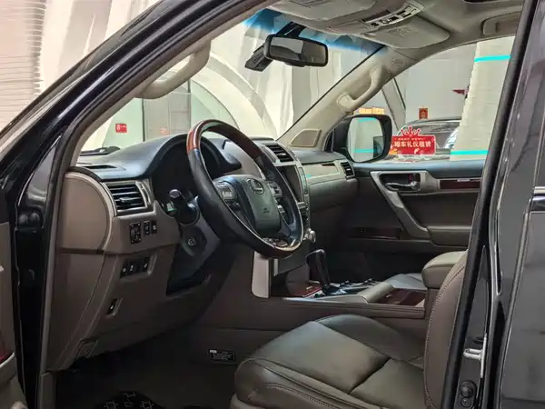 Lexus GX 2012