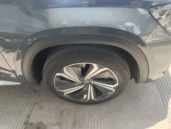 Geely Xingyue L 2022